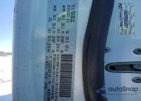 2017 Jeep Compass Latitude z USA, uszkodzony, nr VIN 1C4NJDEB0HD126822